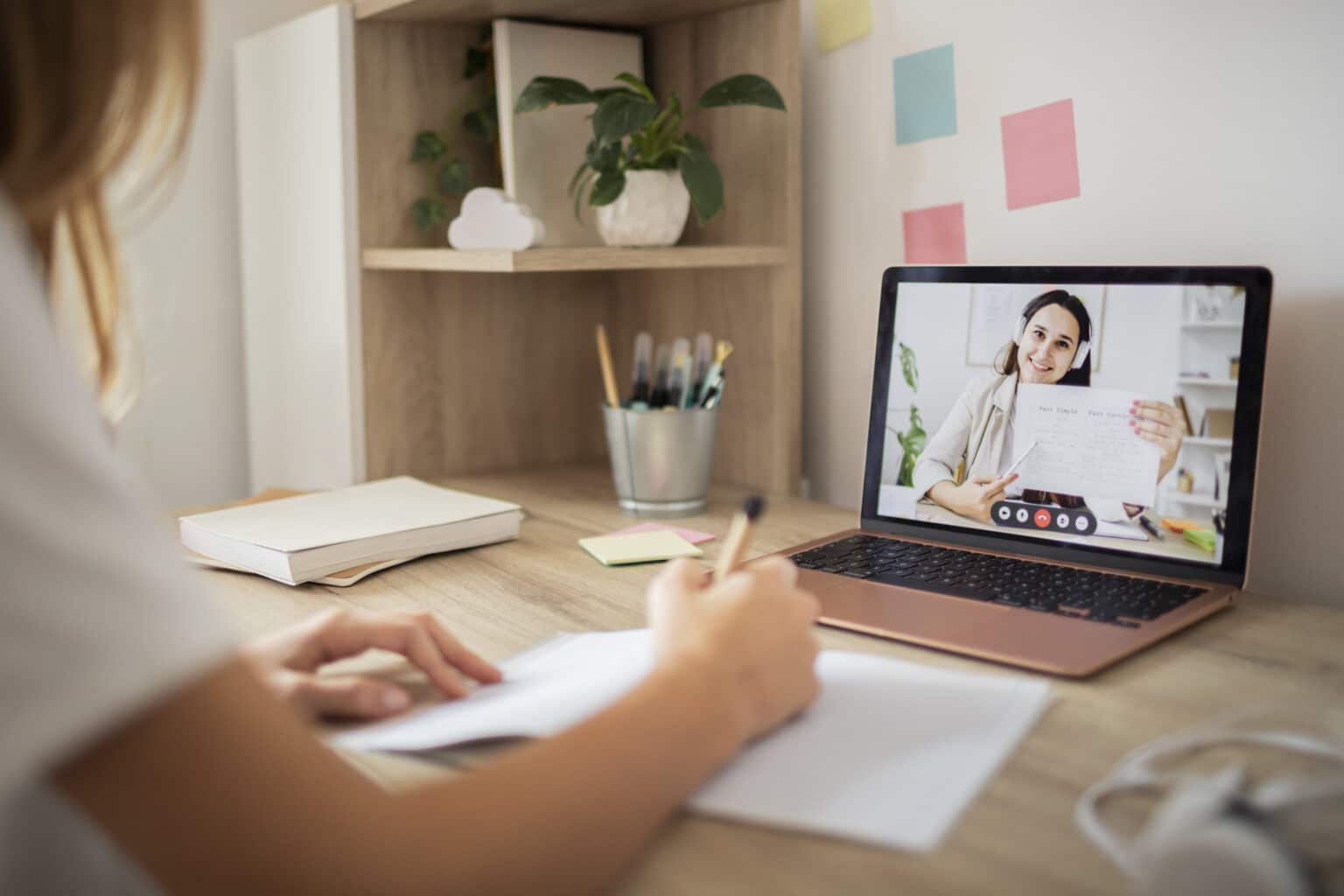 Online tutoring image from Tutor Coach America