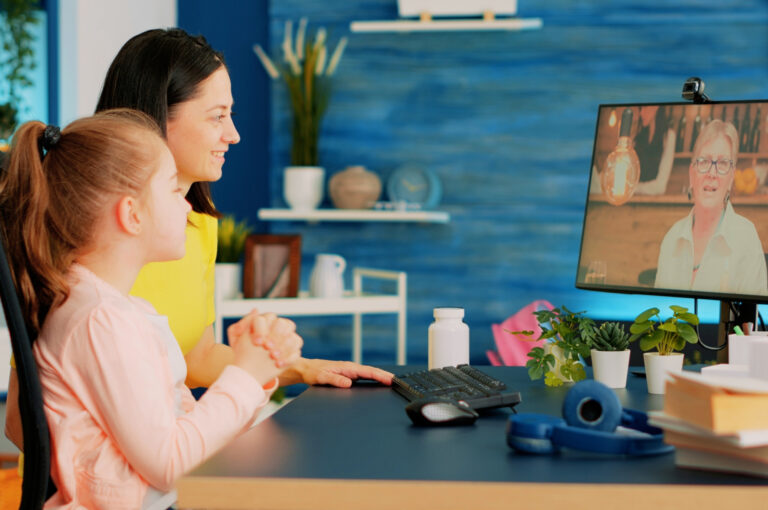 Student applying reading comprehension tips with one to one tutoring in America